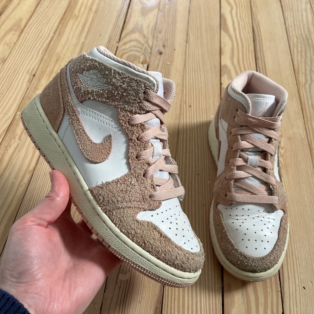 Nike Air Jordan 1 Mid SE GS Legend Light Brown White Pink FN7432-161 Size 3.5Y